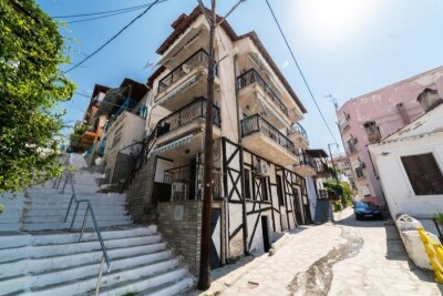 Apartment block / Mini hotel